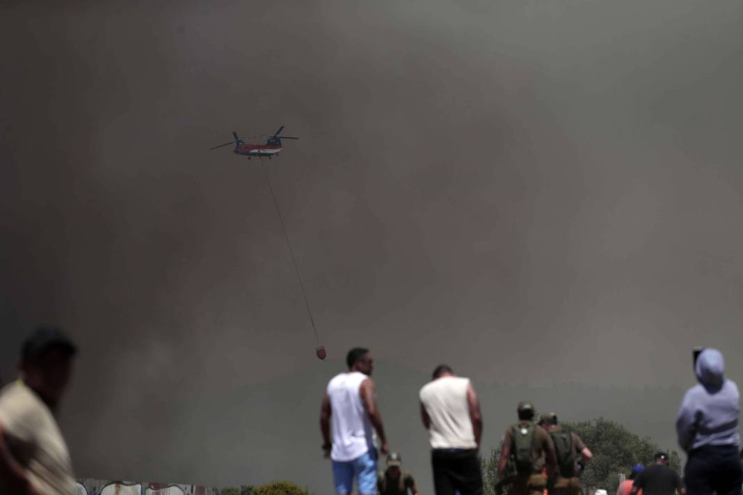 OHAL ilan edilmişti: Şili’deki orman yangınlarında can kaybı 19’a yükseldi! 8