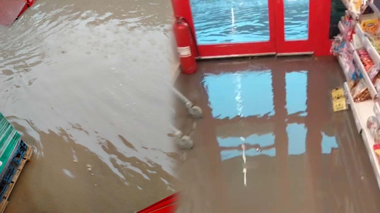 Mardin'de sağanak yağış hayatı felç etti: Marketleri su bastı
