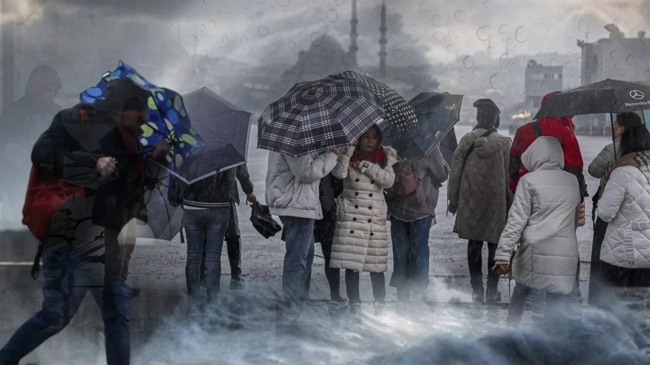 AKOM ve İstanbul Valiliği'nden peş peşe uyarı: İstanbul'da fırtına etkisini ne zaman kaybedecek?