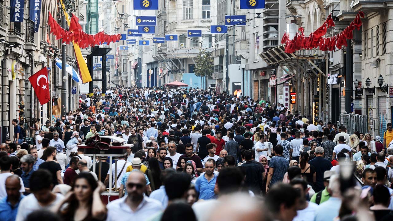Yapılan araştırma şaşırttı: Türkler en çok o millete benziyormuş!