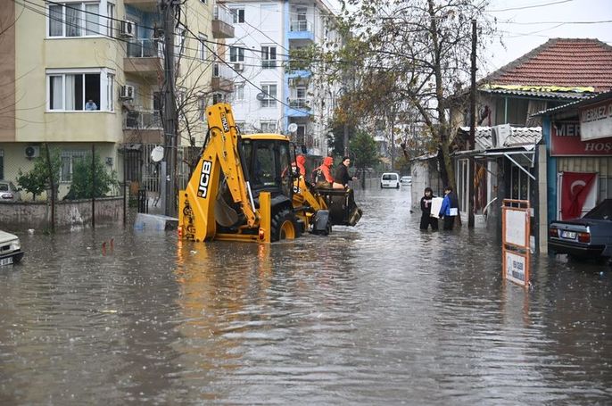 Antalya'da sel felaketinin faturası: 300 milyon TL