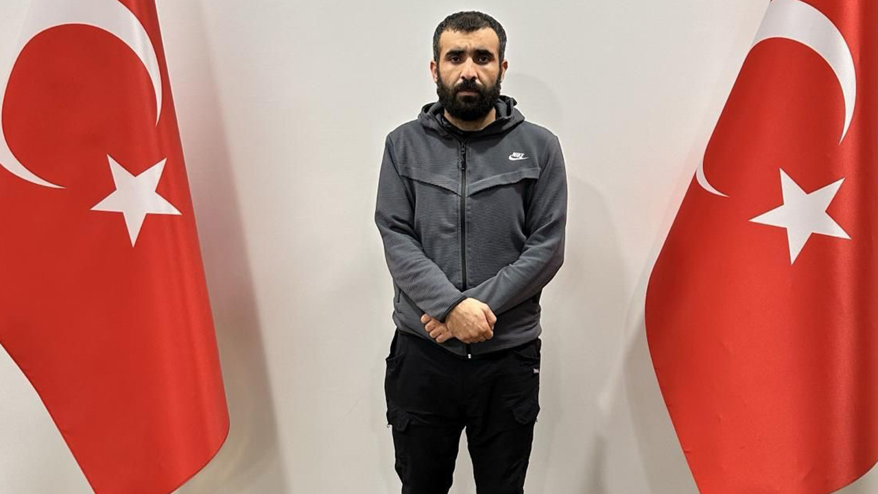 MİT ve Emniyet’ten ortak operasyon! Avrupa’ya kaçacaktı: Sözde sorumlu Murat Kızıl yakalandı