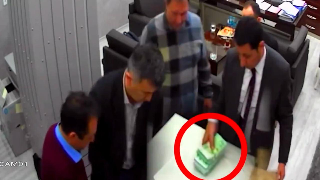 CHP'de para sayma görüntüleri… Soruşturmada bir kişi daha adliyede