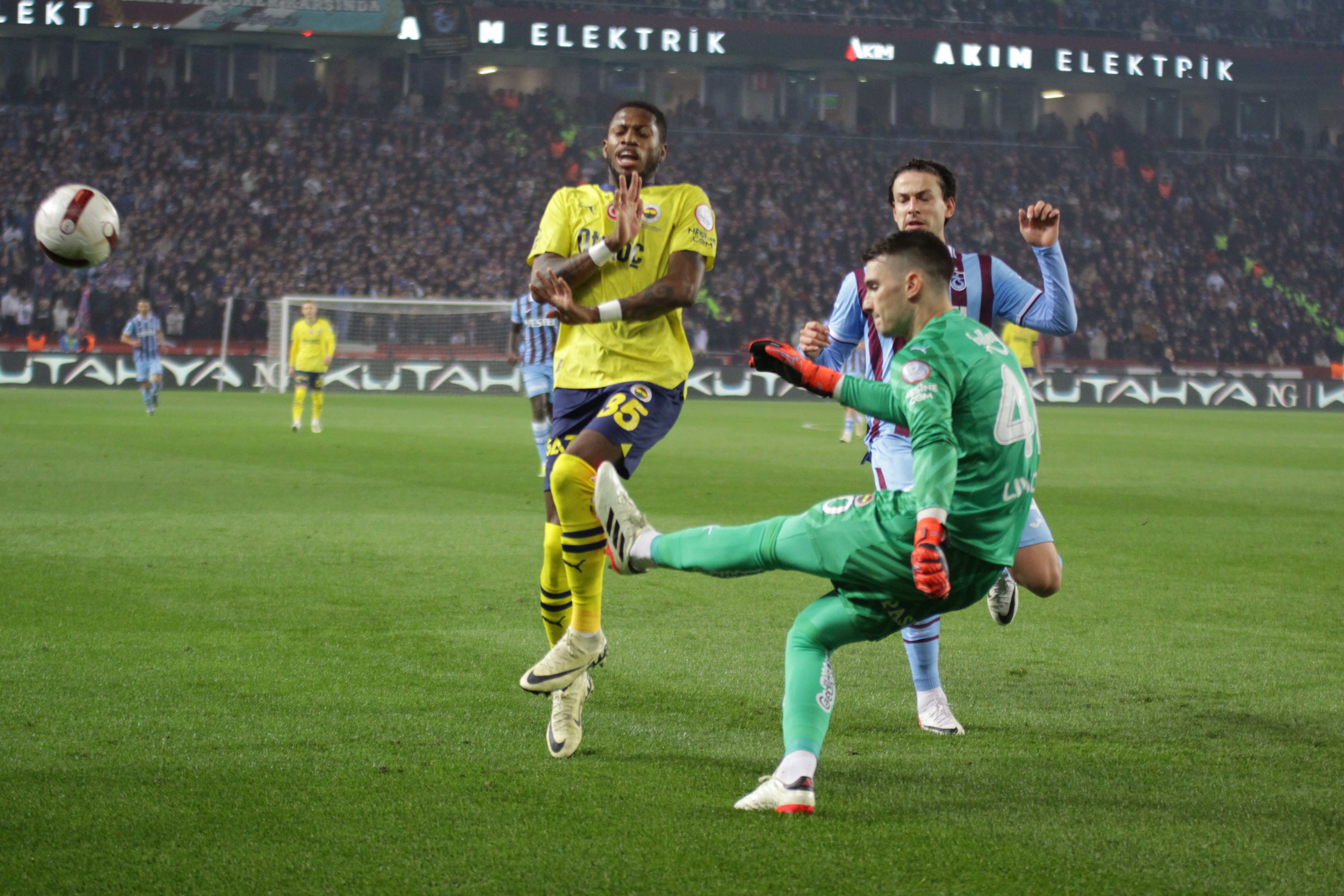 Trabzon’da dev maç: Fenerbahçe, zirve takibini sürdürüyor