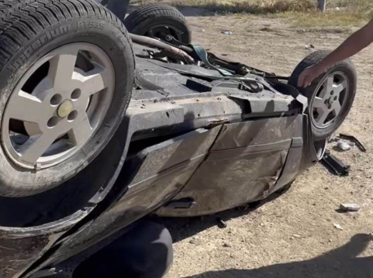 Çanakkale'de korkunç kaza: Havada takla atan araç parçalandı