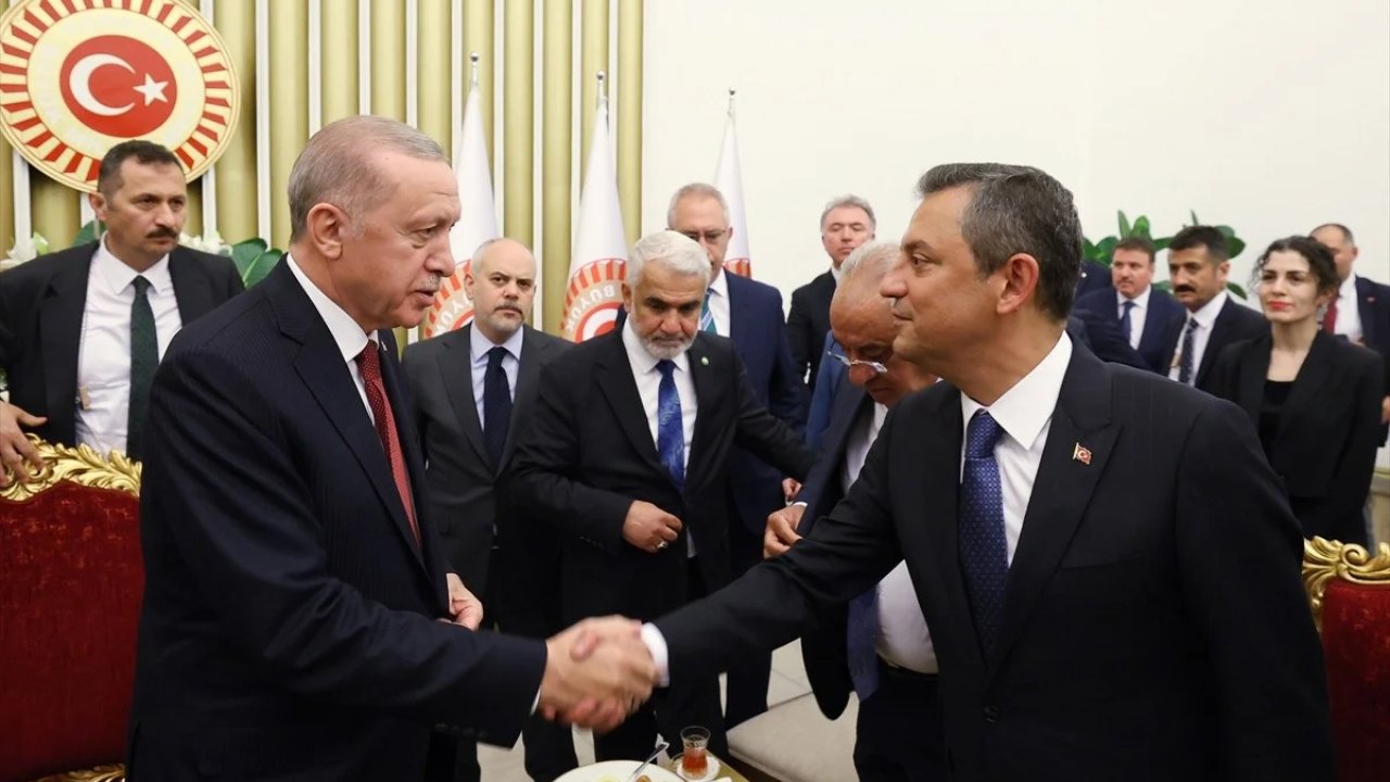 Cumhurbaşkanı Erdoğan Özgür Özel ile görüştü