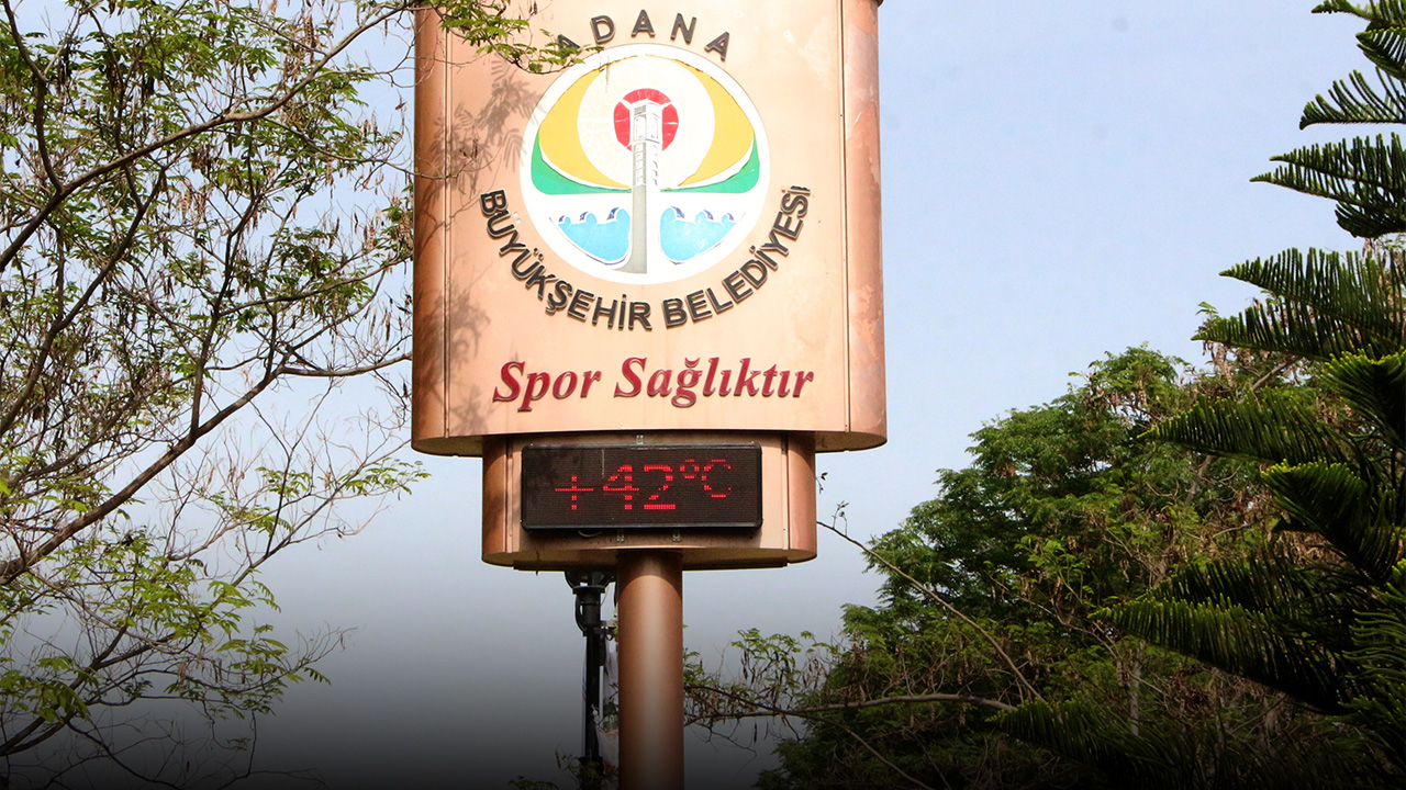 Adana erken ısındı; termometreler 42 dereceyi gördü