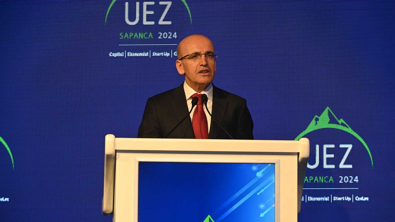 Bakan Şimşek, Uludağ Ekonomi Zirvesi'nde konuştu: En büyük önceliğimiz fiyat istikrarı