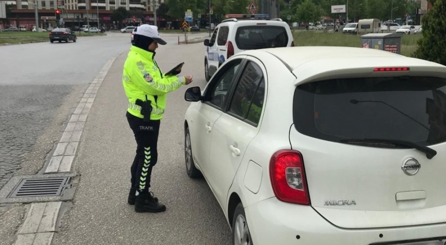 Bursa'da 8 bin 61 sürücüye ceza kesildi