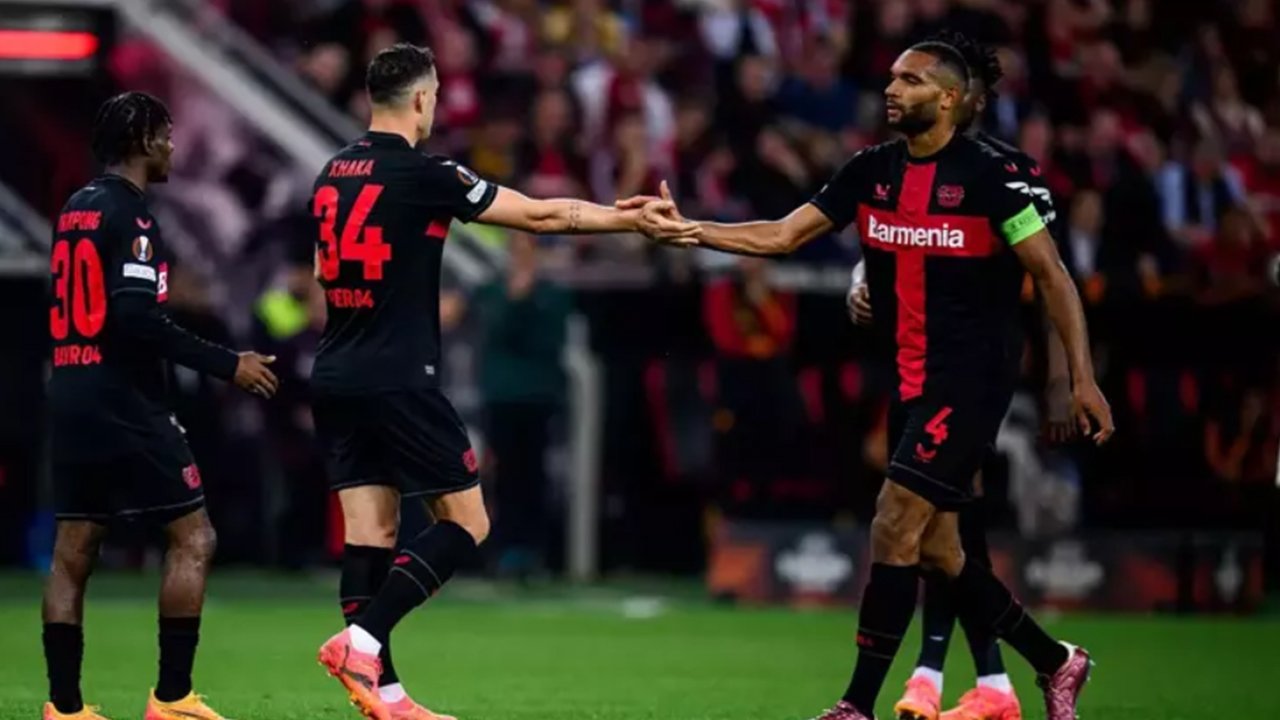 Bayer Leverkusen bir kez daha tarihe geçti!