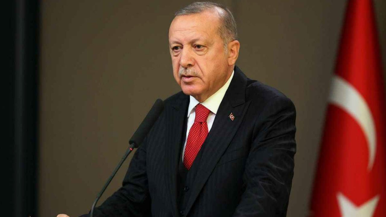 Cumhurbaşkanı Erdoğan: Gençlere takdim edilen tuhaf tiplerin toplumsal yozlaşmanın Truva atı olduklarının açıktır