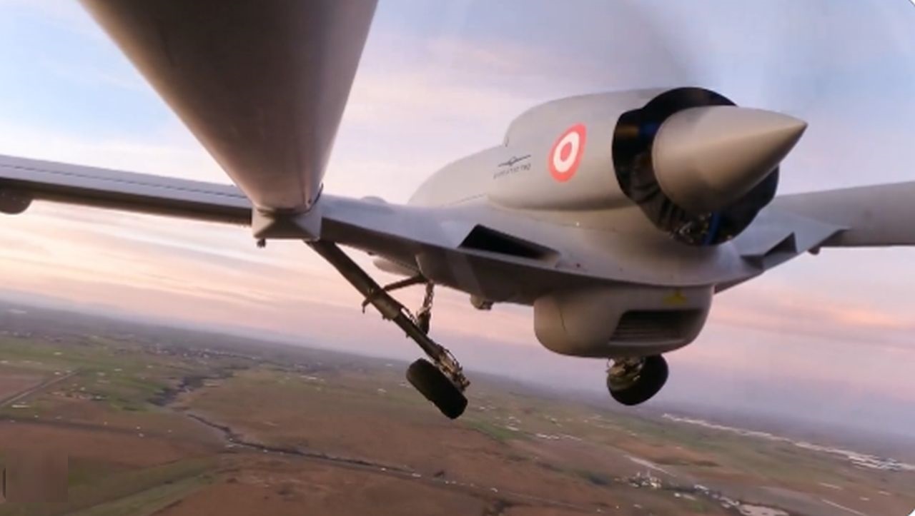 Baykar'ın TB3 insansız hava aracı 9. uçuş testini geçti! 20 bin feet yüksekliğe çıktı