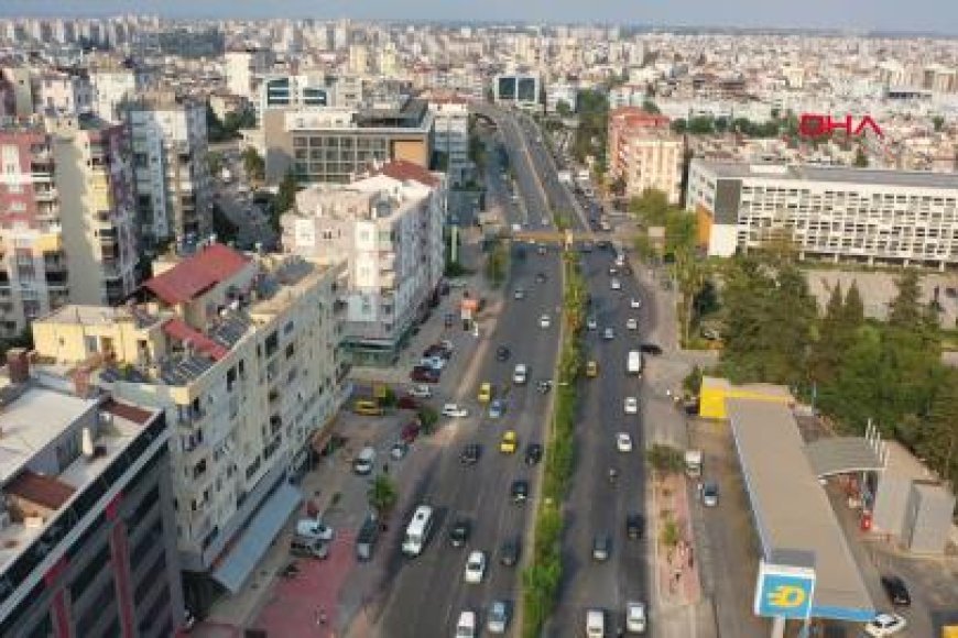 Kangren olan Antalya trafiğine 'boyalı şerit' modeli