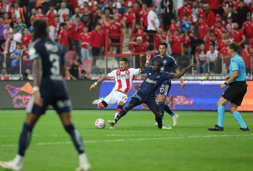 Fenerbahçe deplasmanda rahat kazandı